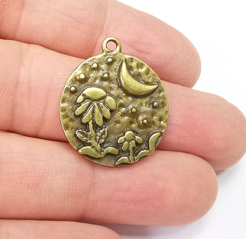 Daisy Flower Leaf Charms Crescent Star Hammered Disc Pendant Antique Bronze Plated (27x24mm) G29229