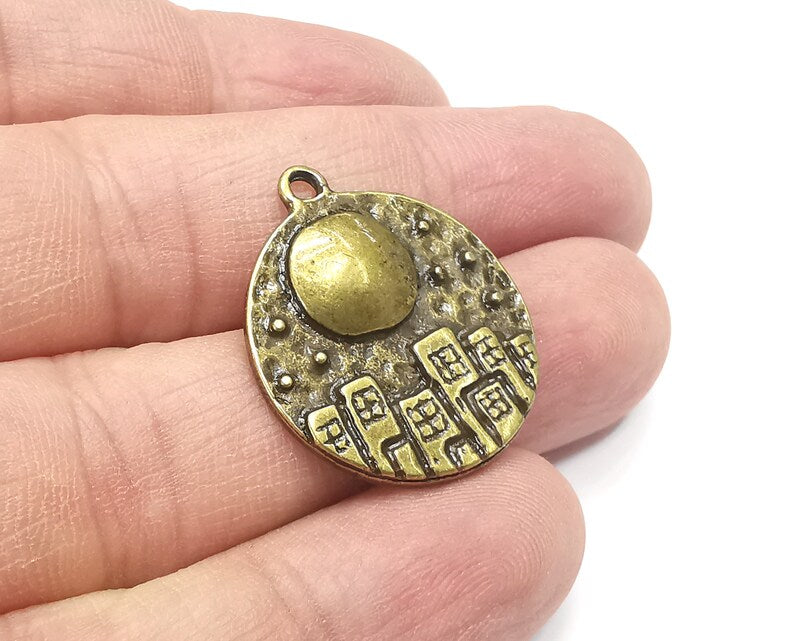 City Stars Charms, Full Moon Charms Hammered Disc Pendant, Antique Bronze Plated (28x24mm) G29236
