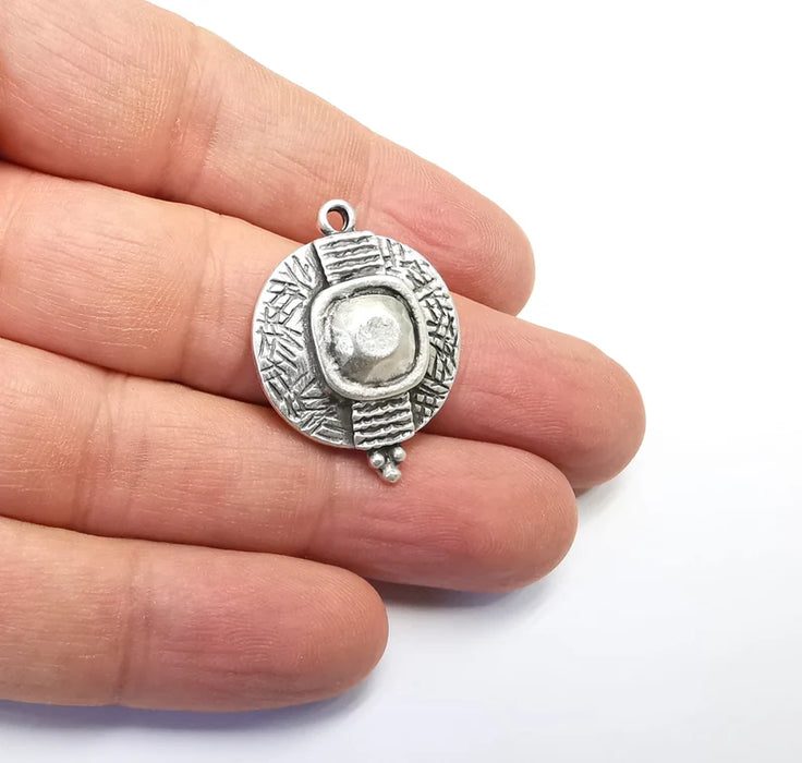 Unique Silver Charms, Antique Silver Plated (31x23mm) G29253