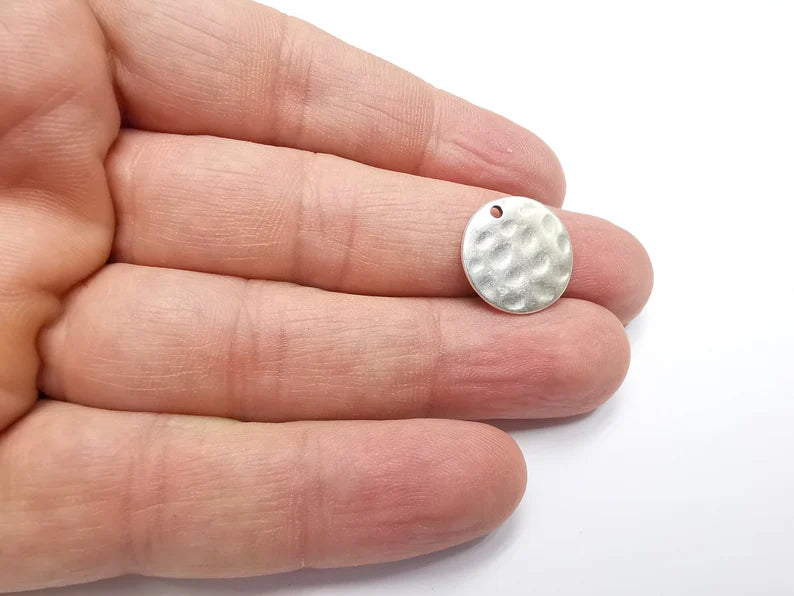 5 Hammered Disc Charms, Antique Silver Plated Pendant, Earring Charms, Bracelet Charms (16mm) G29488