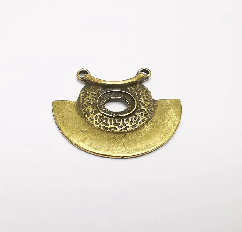 Antique Bronze Pendant, Jewelry Findings, Ethnic Charms, Antique Bronze Plated Pendant (41x35mm) G29492