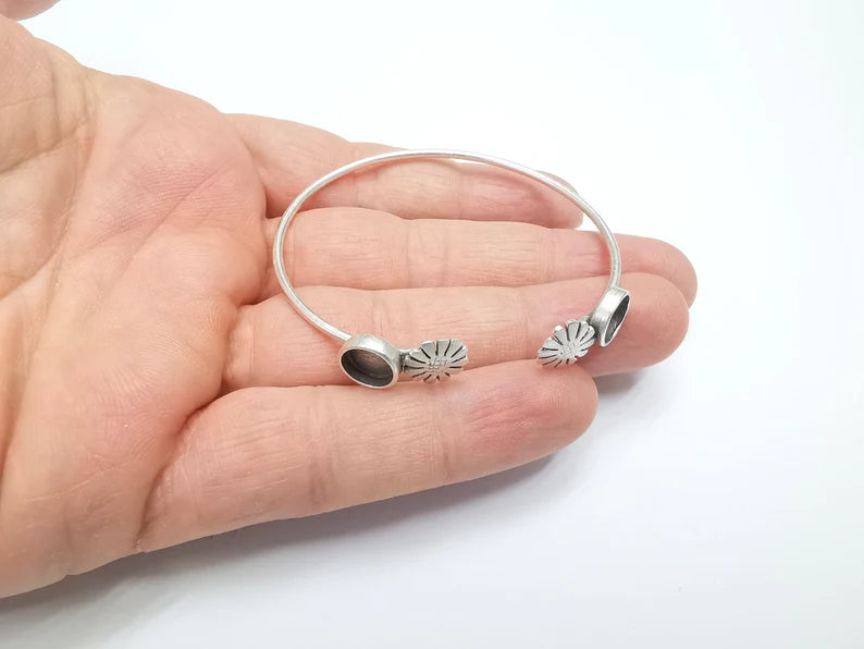 Silver Flower Bracelet Blank Cuff Bezel Cabochon Base Resin Mountings Adjustable Antique Silver Plated Brass (8mm Blanks) G29497