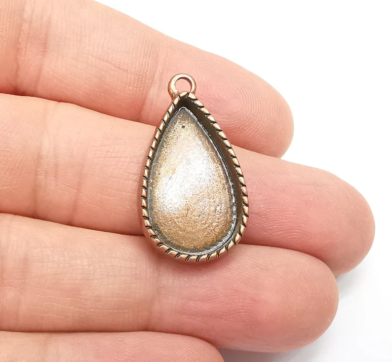 2 Teardrop Charm Bezel, Resin Blank, Mosaic Pendant Frame, Cabochon Base,Dry Flower Setting, Antique Copper Plated (23x14mm) G29299