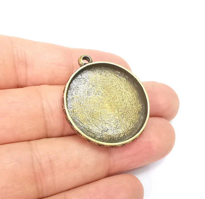 Round Pendant Bezel, Resin Blank, inlay Mounting, Mosaic Pendant Frame, Cabochon Base,Dry Flower Setting, Antique Bronze (28mm) G29614