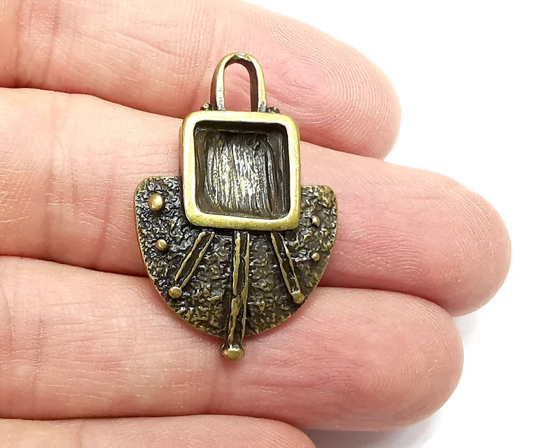 Ethnic Charms Pendant Bezels, Resin Blank, inlay Mountings, Mosaic Frame, Cabochon Bases Flower Settings Antique Bronze (10mm) G29623