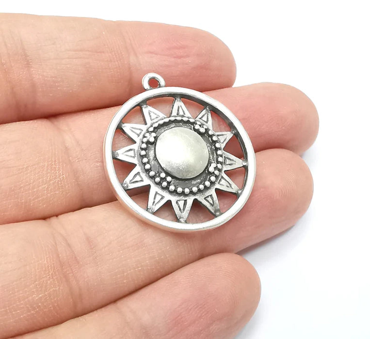 Sun Charm, Antique Silver Plated Charms (33x29mm) G29403