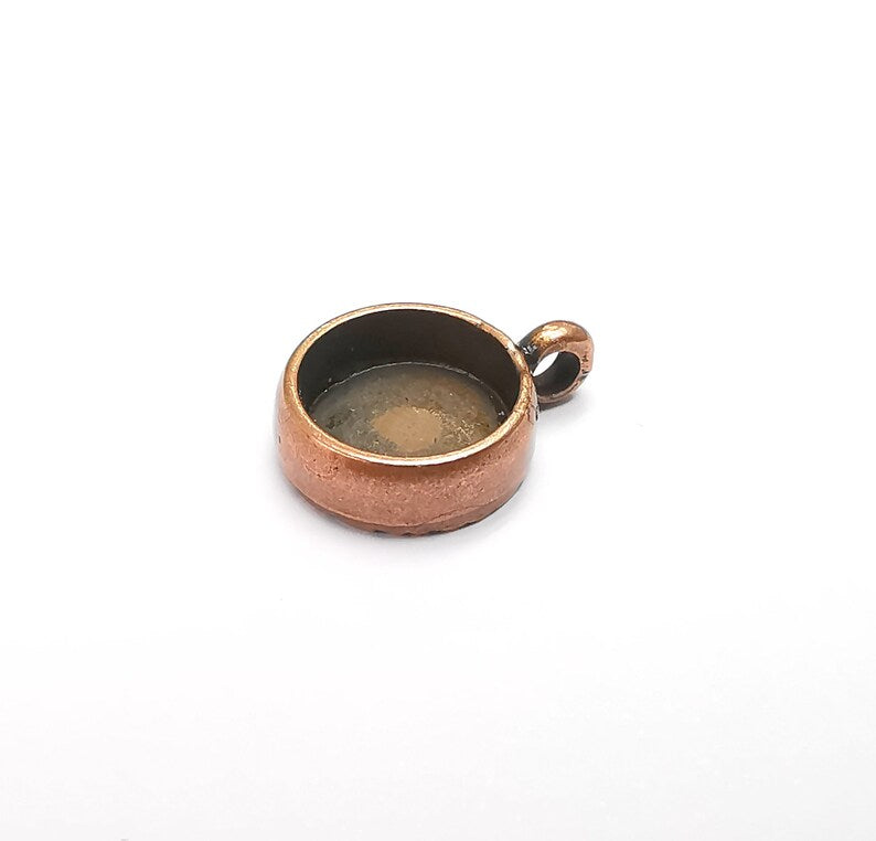 5 Round Pendant Blanks, Resin Bezel Base, Mosaic Mountings, Antique Copper Plated (10mm Blank Size) G29442