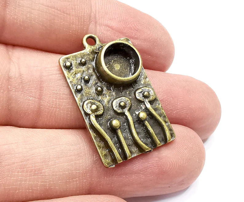 Flower Charms Mushrooms Plants Hammered Charms Blank Resin Bezel Mounting Cabochon Base Setting Antique Bronze Plated (8mm Blank) G29438