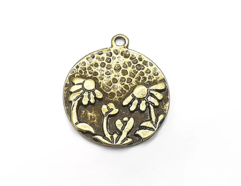 Flower Charms, Hammered Round Pendant Antique Bronze Plated (28x24mm) G29439