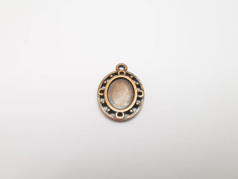 Oval Pendant Bezel Blanks, Resin Bezel Bases, Mosaic Mountings, Polymer Clay base, Antique Copper Plated (18x13mm) G29458