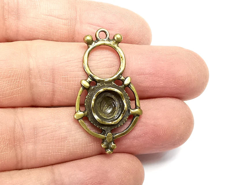 Ethnic Charms Blank Resin Bezel Mosaic Mountings Cabochon Setting Antique Bronze Plated Pendant (38x21mm)(8mm Blank) G29635