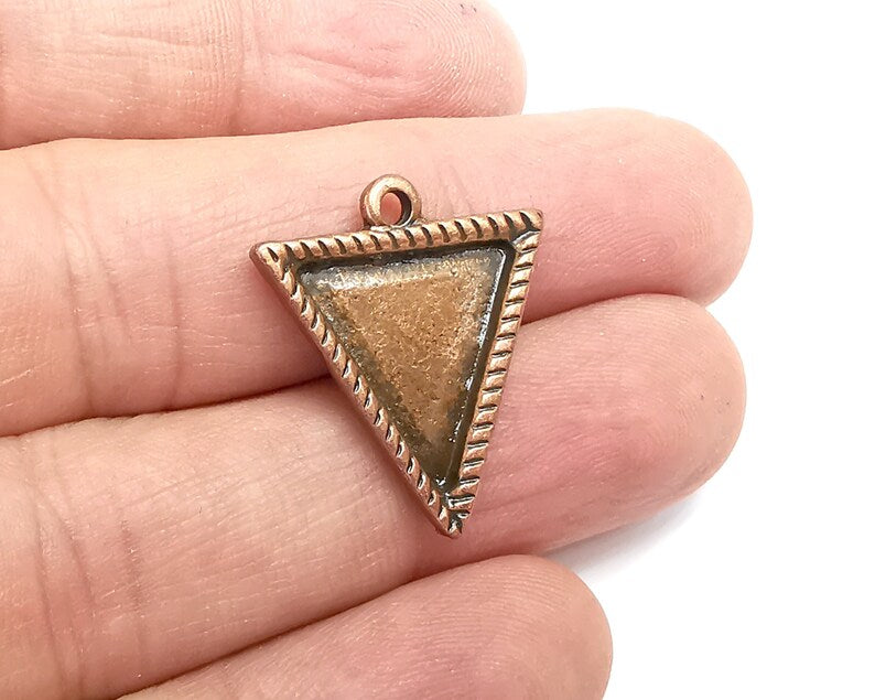 2 Triangle Pendant Bezels, Resin Blank, inlay Mountings, Mosaic Frame, Cabochon Bases, Flower Settings, Antique Copper Plated (16mm) G29660