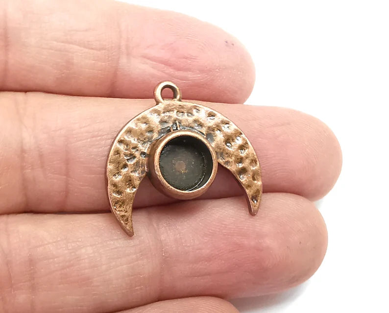 Crescent Pendant Base Blank Bezel, Resin Mosaic Mountings, Antique Copper Plated ( 8 mm Inner Size) G29662