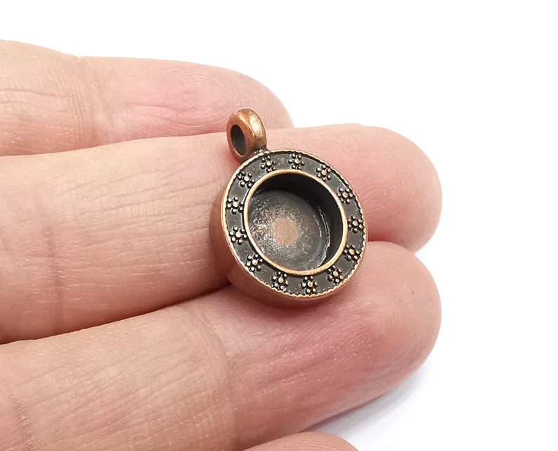 Round Pendant Blanks, Resin Bezel Bases, Mosaic Mountings, Dry flower Frame, Polymer Clay base, Antique Copper Plated (10mm) G29682