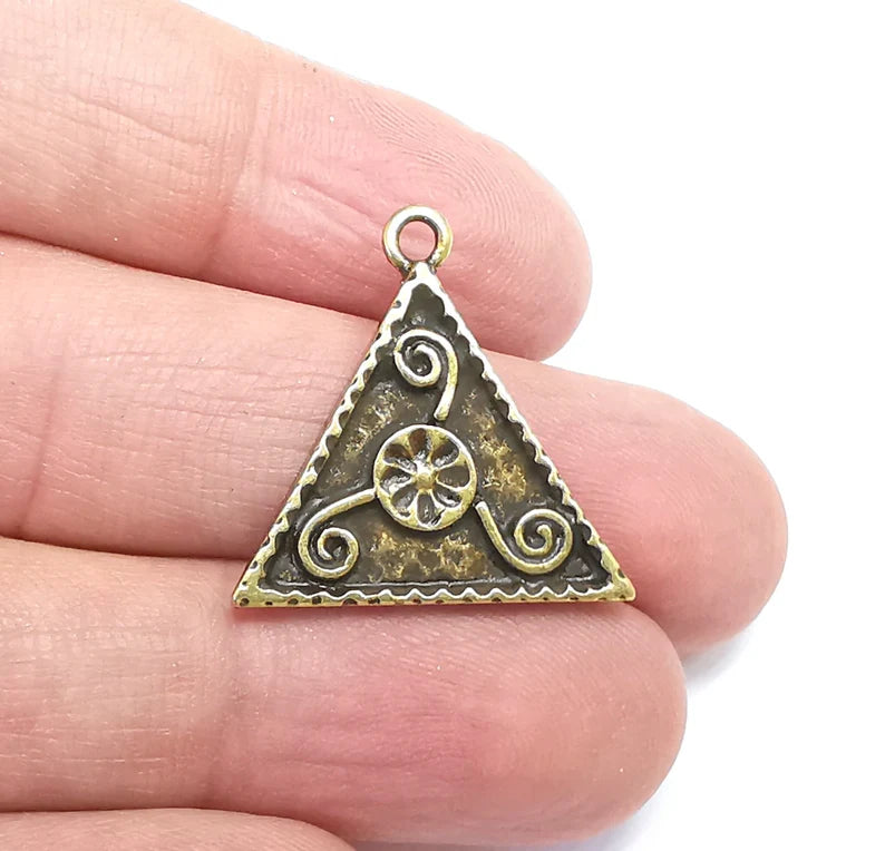 2 Triangle Flower Swirl Charms, Antique Bronze Plated Pendant (25x25mm) G29724