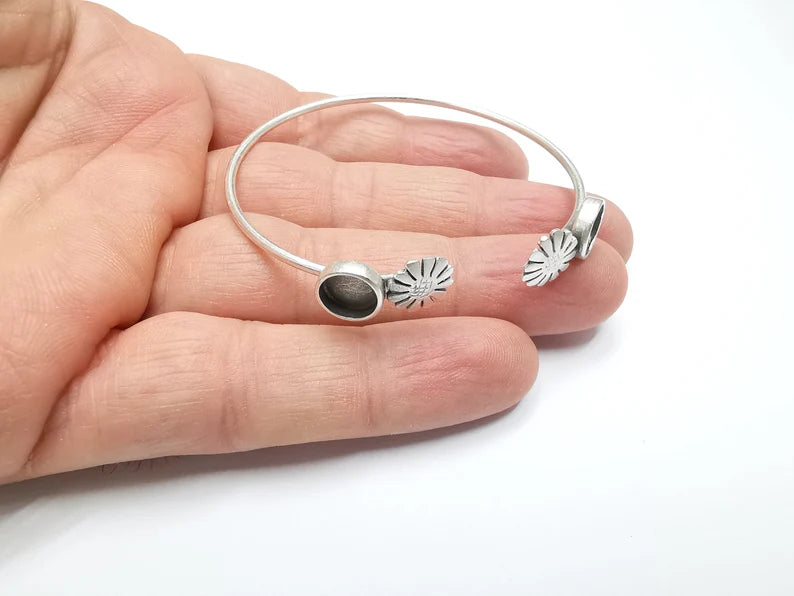 Silver Flower Bracelet Blank Cuff Bezel Cabochon Base Resin Mountings Adjustable Antique Silver Plated Brass (8mm Blanks) G29497