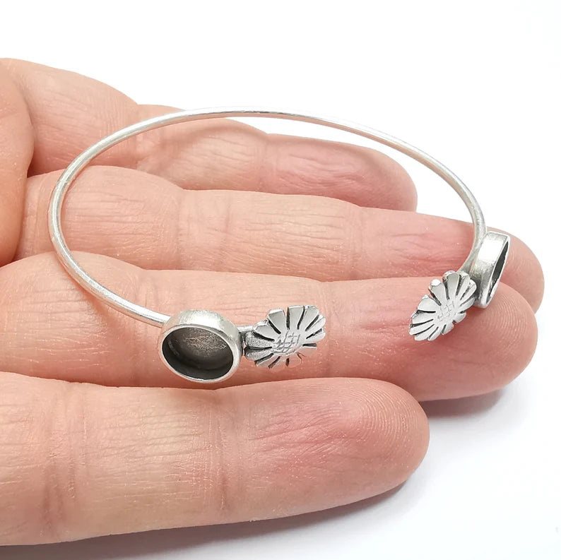 Silver Flower Bracelet Blank Cuff Bezel Cabochon Base Resin Mountings Adjustable Antique Silver Plated Brass (8mm Blanks) G29497