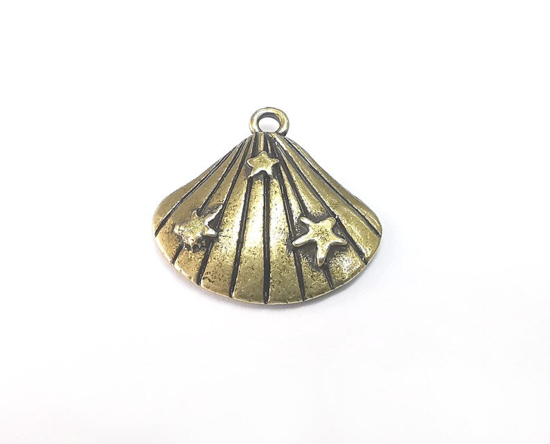 2 Scallop, Starfish Sea Shell Charms, Antique Bronze Plated Charms (23x22mm) G29746