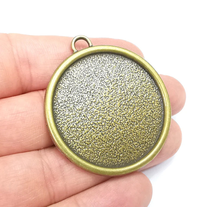 Round Pendant Bezel, Resin Blank, inlay Mounting, Mosaic Pendant Frame, Cabochon Base,Dry Flower Setting, Antique Bronze (39mm) G29604