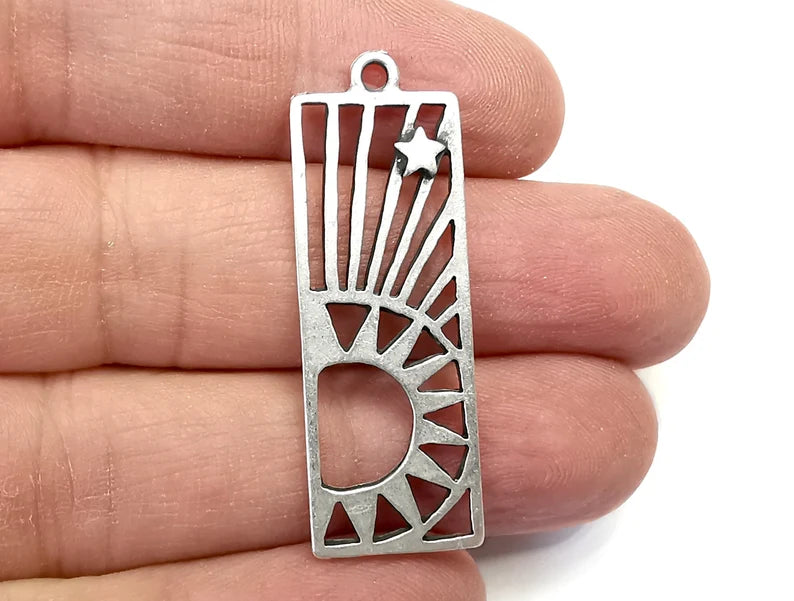 2 Sun Star Charms , Antique Silver Plated Charms (43x15mm) G29772