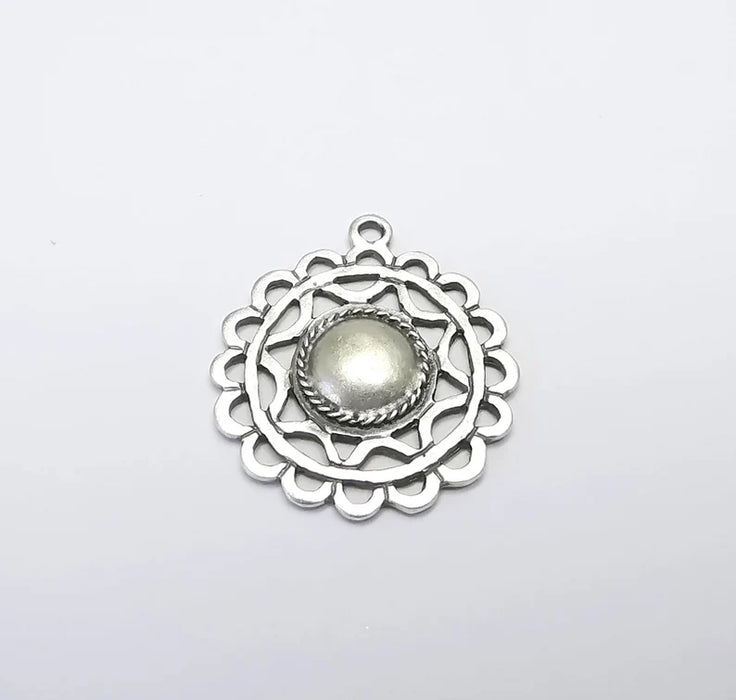 2 Flowers Charms, Antique Silver Plated Pendant (32x28mm) G29695