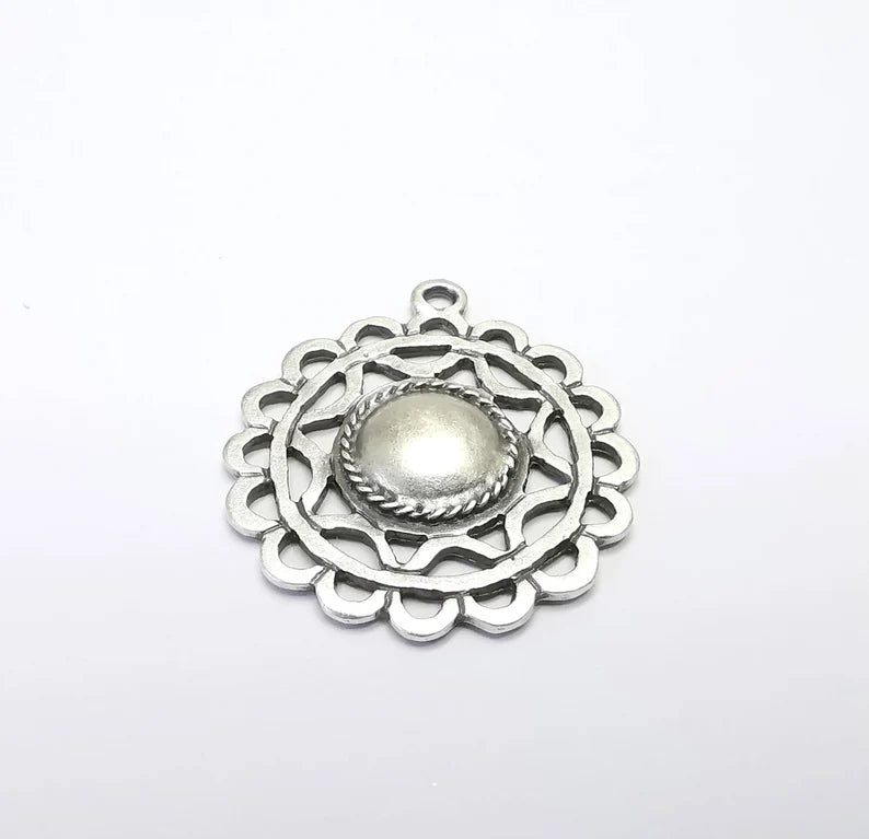 2 Flowers Charms, Antique Silver Plated Pendant (32x28mm) G29695