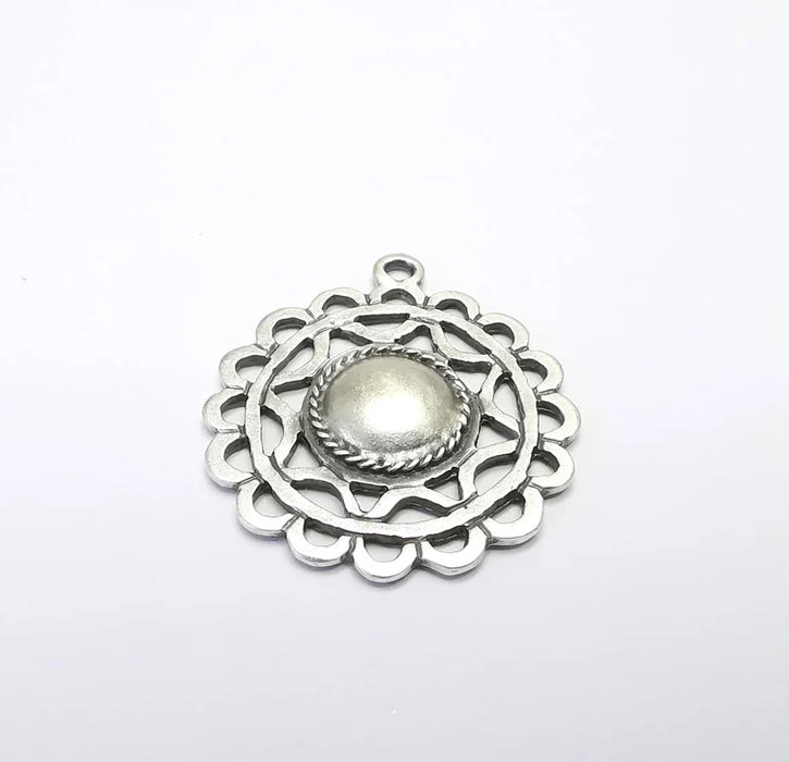 2 Flowers Charms, Antique Silver Plated Pendant (32x28mm) G29695