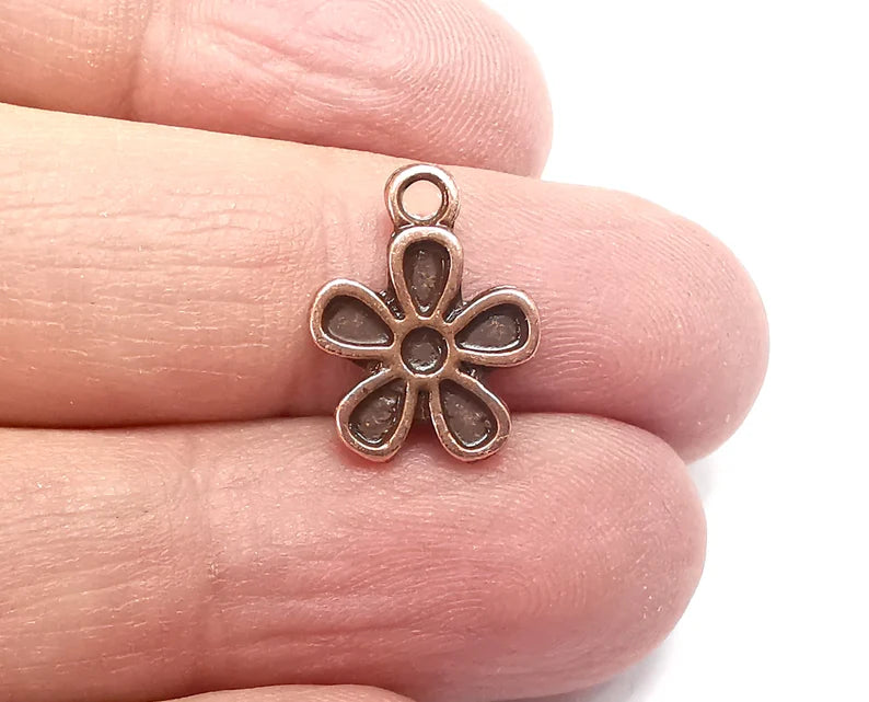 5 Flower Daisy Charms Antique Copper Plated Charms (16x13mm) G29712