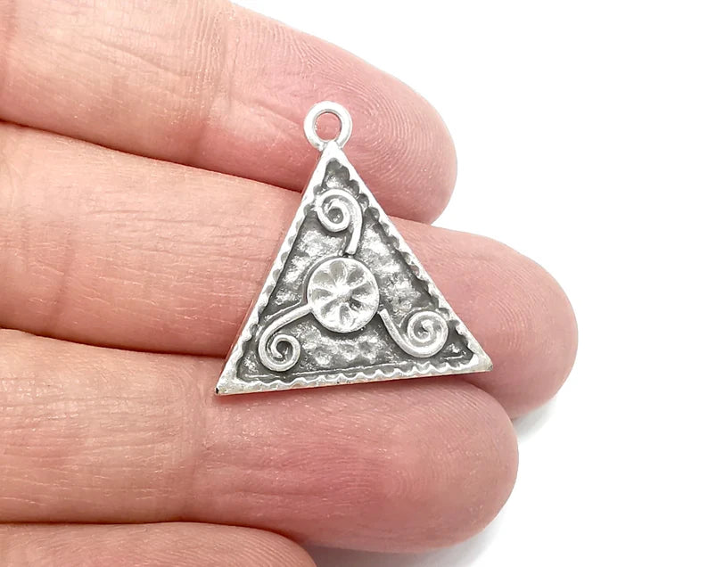 2 Triangle Flower Swirl Charms, Antique Silver Plated Pendant (25x25mm) G29711