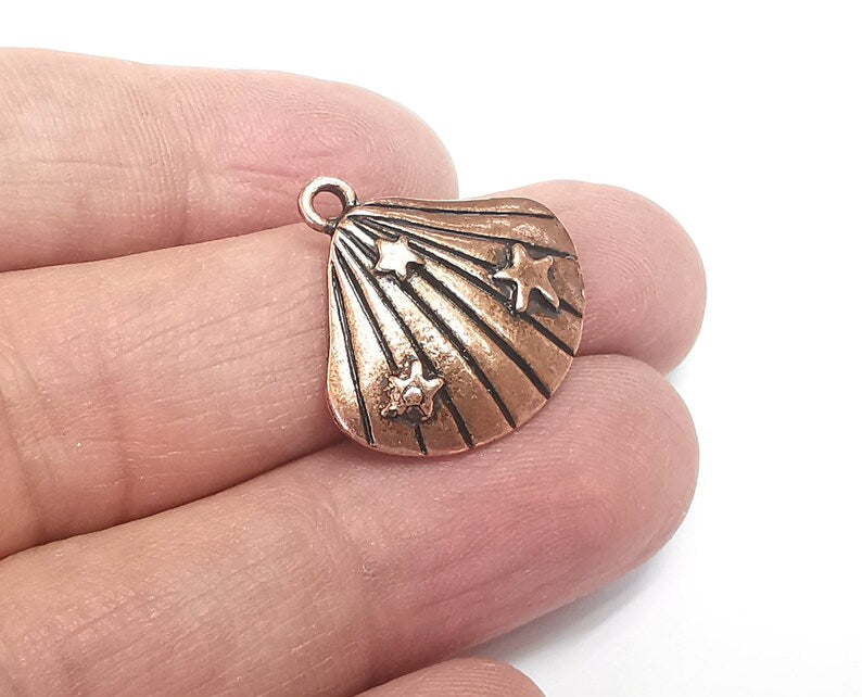 2 Scallop, Starfish Sea Shell Charms, Antique Copper Plated Charms (23x22mm) G29741