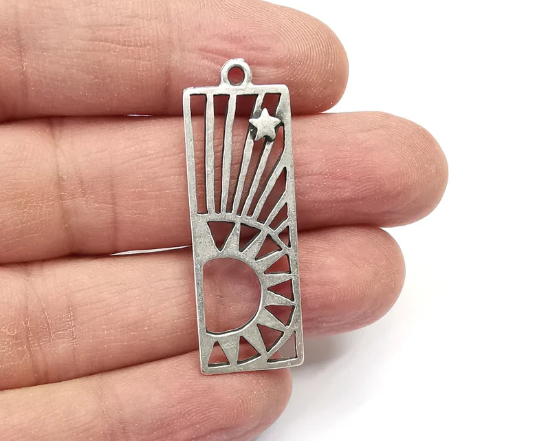 2 Sun Star Charms , Antique Silver Plated Charms (43x15mm) G29772