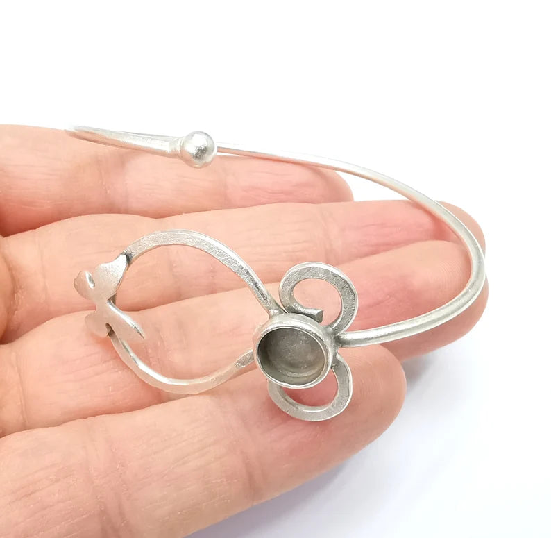 Butterfly Bracelet Bezel Blank Resin Bezel Cabochon Cuff Base Adjustable Antique Silver Plated Brass (6mm Bezel) G29910