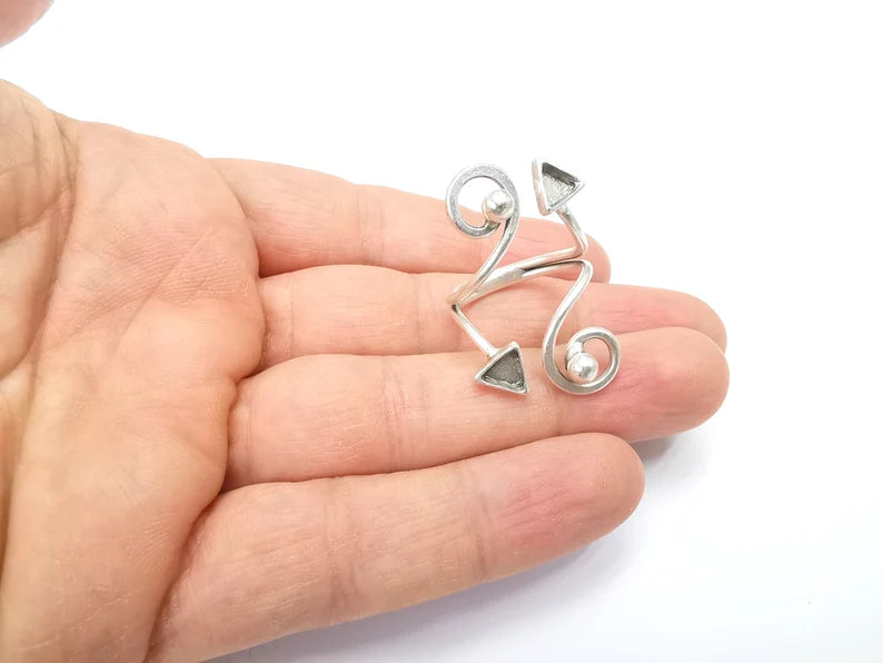 Ring Blank Setting, Cabochon Mounting, Adjustable Resin Ring Base Bezels, Antique Silver Plated (6mm triangle bezel) G33004