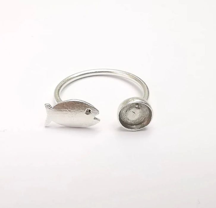 Fish Ring Blank Setting, Cabochon Mounting, Adjustable Resin Ring Base Bezels, Antique Silver Plated (6mm) G33049