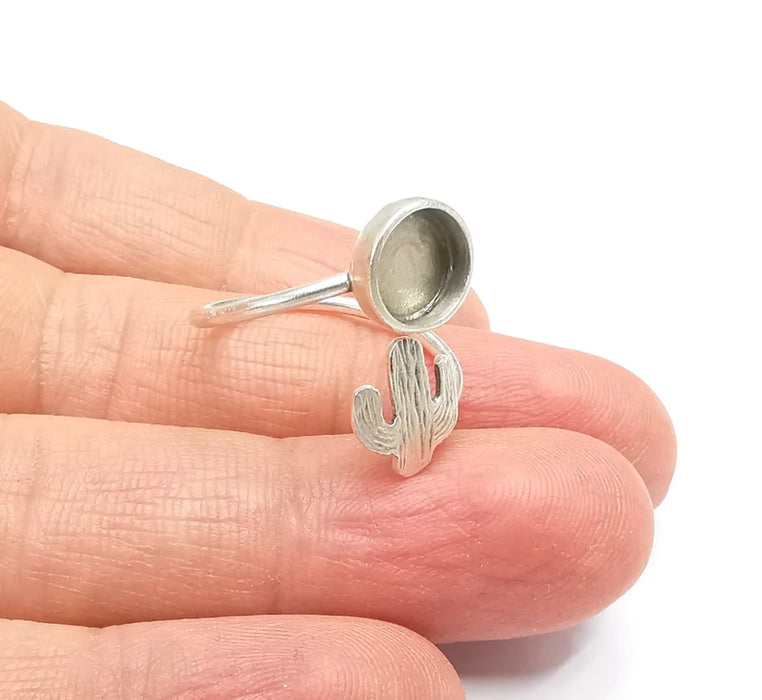 Cactus Ring Blank Setting, Cabochon Mounting, Adjustable Resin Ring Base Bezels, Antique Silver Plated (8mm) G33054