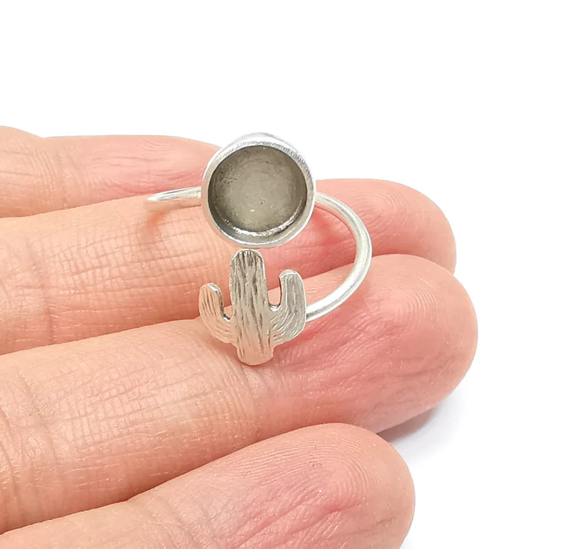 Cactus Ring Blank Setting, Cabochon Mounting, Adjustable Resin Ring Base Bezels, Antique Silver Plated (8mm) G33054