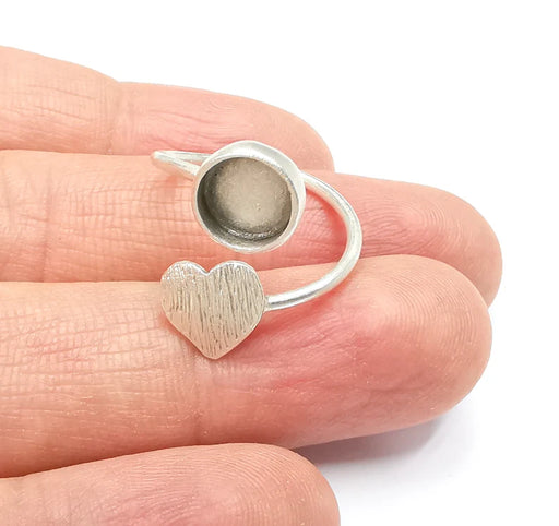 Heart Ring Blank Setting, Cabochon Mounting, Adjustable Resin Ring Base Bezels, Antique Silver Plated (8mm) G33057