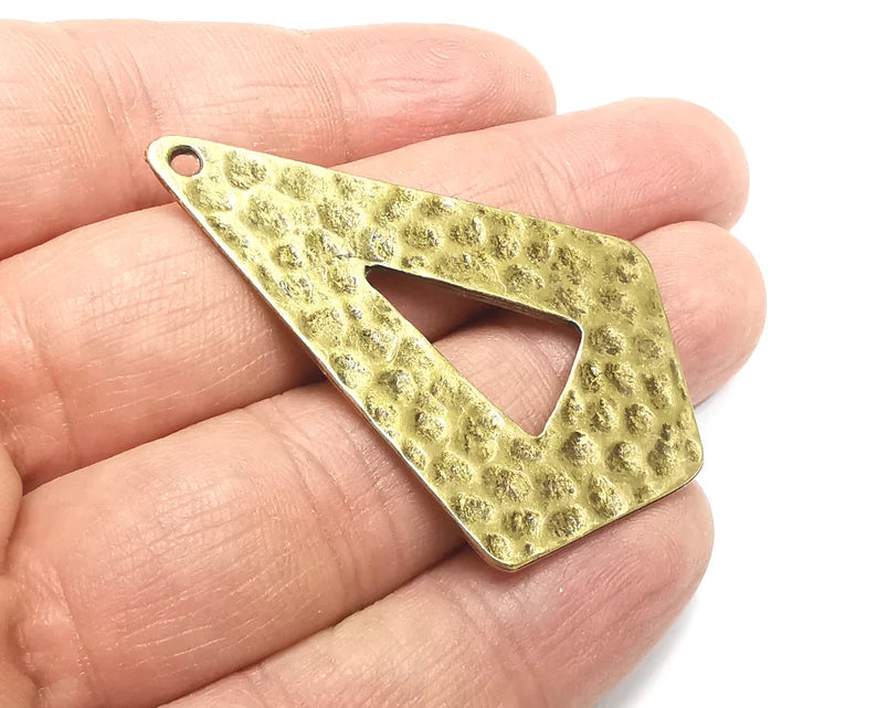 Hammered Charms, Dangle Charms Antique Bronze Plated (54x35mm) G33064