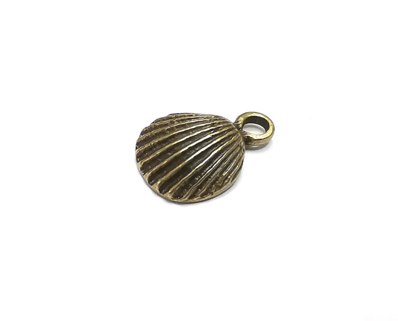 5 Scallop, Sea Shell Charms, Dangle Charms Antique Bronze Plated (16x11mm) G33067