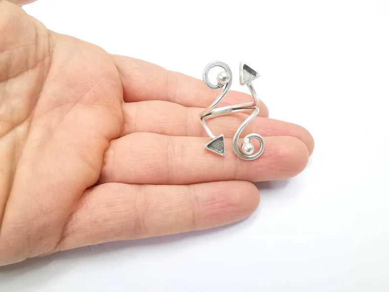 Ring Blank Setting, Cabochon Mounting, Adjustable Resin Ring Base Bezels, Antique Silver Plated (6mm triangle bezel) G33004