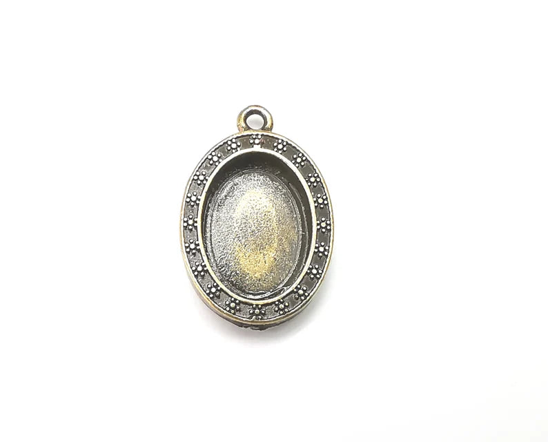 Flower Oval Pendant Blanks, Resin Bezel Bases, Mosaic Mountings, Dry flower Frame, Polymer Clay base, Antique Bronze Plated (18x13mm) G33096