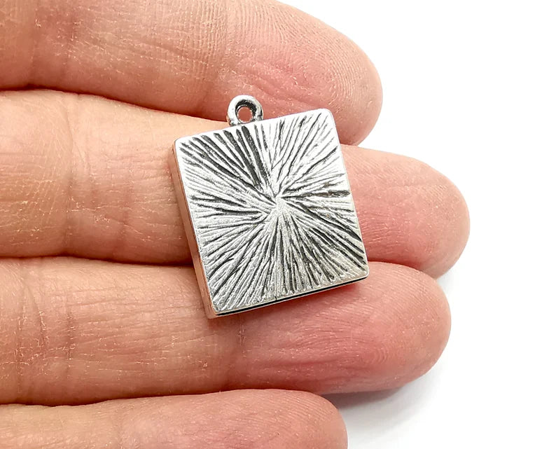 2 Square Pendant Blanks, Resin Bezel Bases, Mosaic Mountings, Dry flower Frame, Polymer Clay base, Antique Silver Plated (18mm) G33117