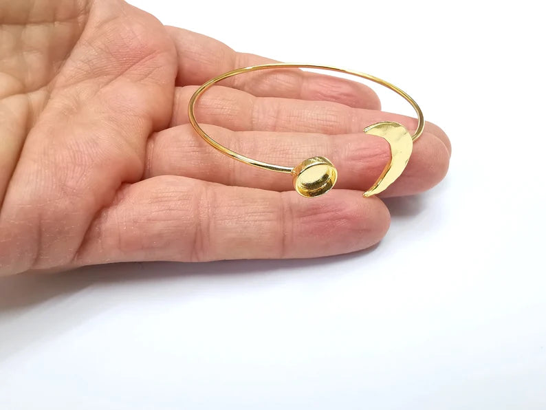 Crescent Moon Bracelet Bezel Blank Resin Bezel Cabochon Cuff Base Settings Adjustable Bracelet Shiny Gold Plated Brass (8mm Bezel) G33129