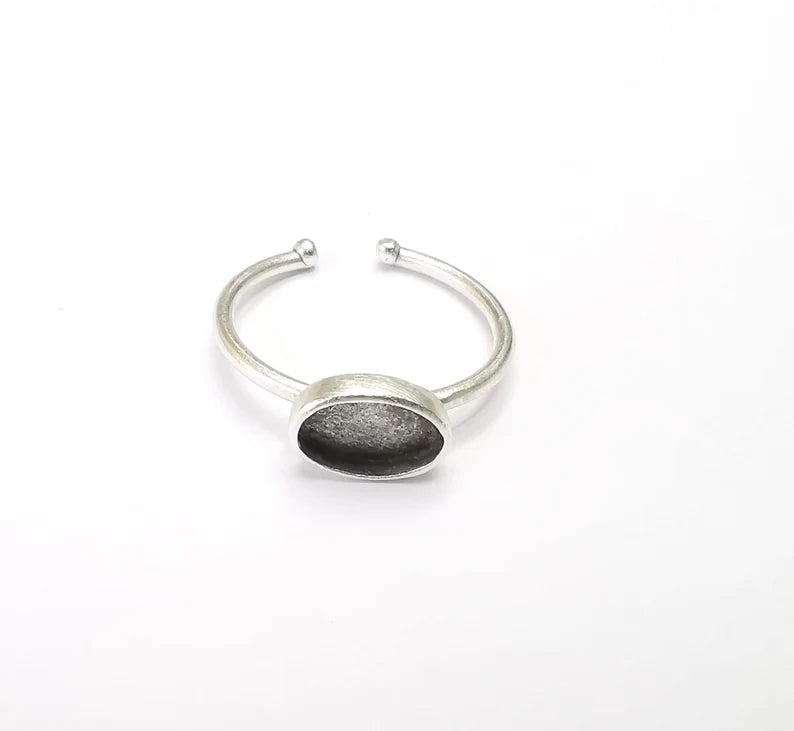 Oval Ring Blank Setting, Cabochon Mounting, Adjustable Resin Ring Base Bezels, Antique Silver Plated Brass Ring (9x6mm bezel) G33130