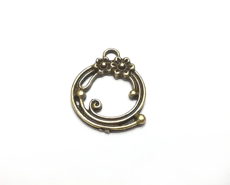 5 Flowers Charms, Dangle Charms Antique Bronze Plated (21x17mm) G33036