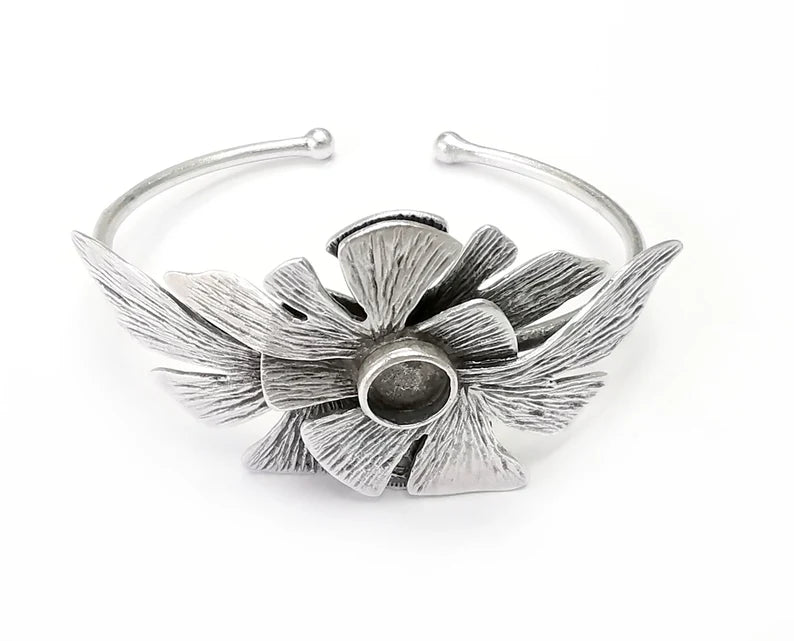Flower Bracelet Bezel Blank Resin Bezel Cabochon Cuff Base Settings Adjustable Bracelet Antique Silver Plated Brass (8mm) G33143