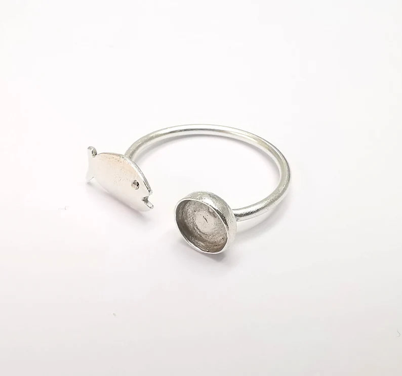 Fish Ring Blank Setting, Cabochon Mounting, Adjustable Resin Ring Base Bezels, Antique Silver Plated (6mm) G33049