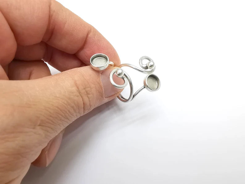 Ring Blank Setting, Cabochon Mounting, Adjustable Resin Ring Base Bezels, Antique Silver Plated (6mm round bezel) G33051