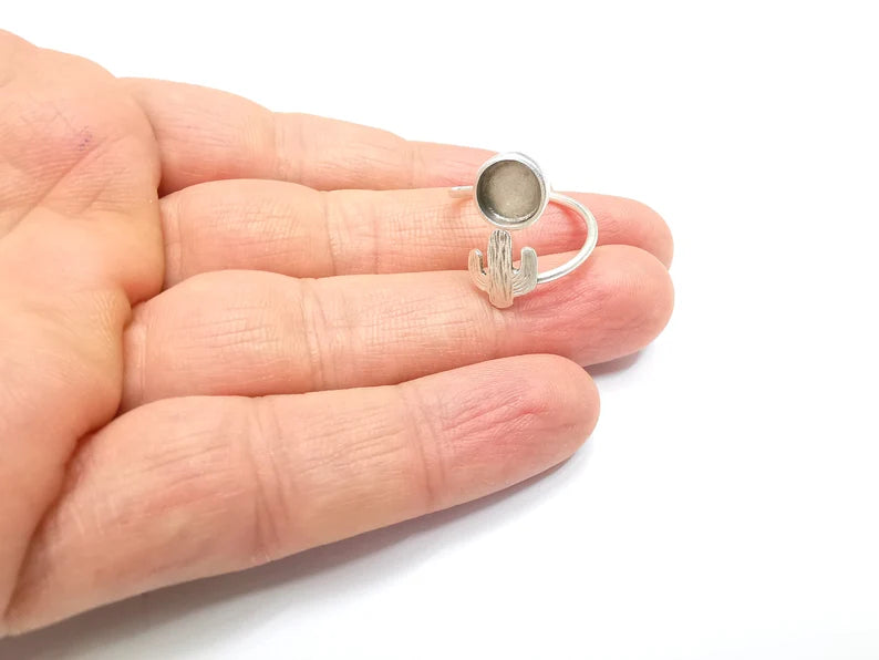 Cactus Ring Blank Setting, Cabochon Mounting, Adjustable Resin Ring Base Bezels, Antique Silver Plated (8mm) G33054