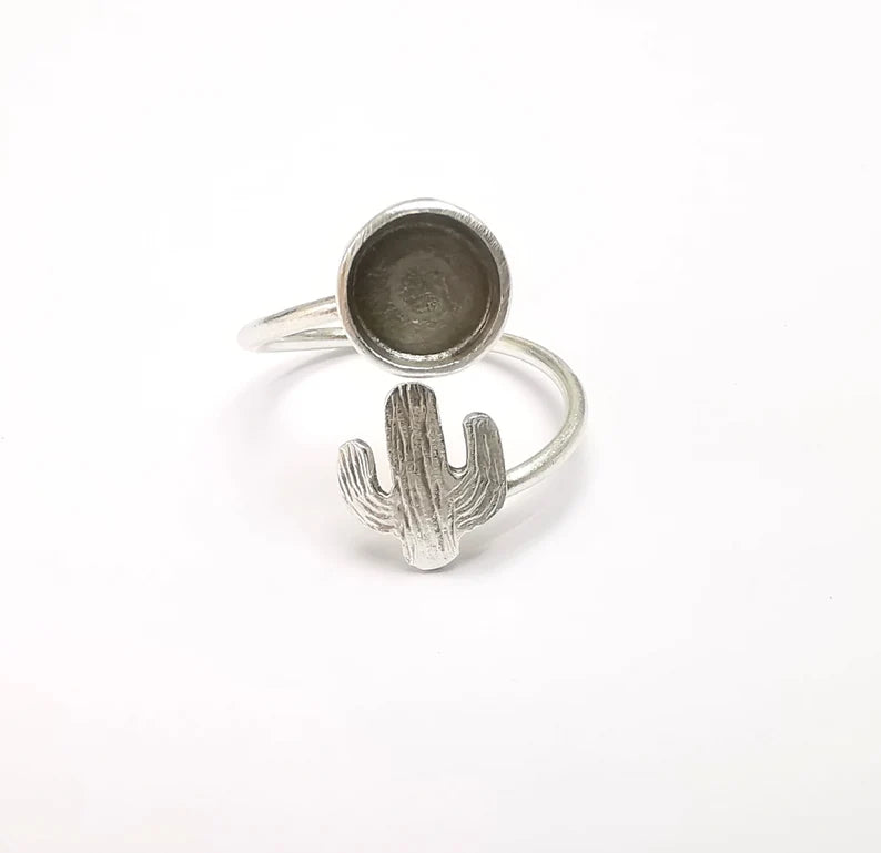 Cactus Ring Blank Setting, Cabochon Mounting, Adjustable Resin Ring Base Bezels, Antique Silver Plated (8mm) G33054